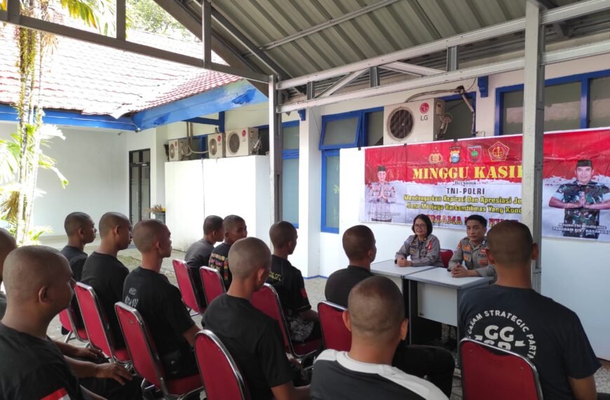 Giliran Warga Dg. Ramang Yang Disambangi Tim Minggu Kasih