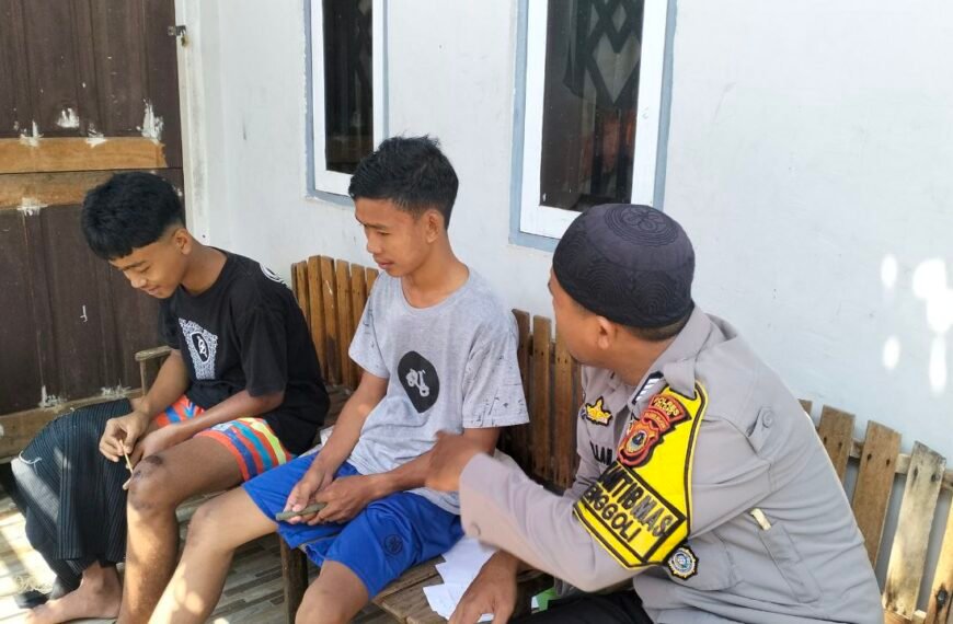 Bhabinakmtibmas Penggoli, Sambangi Pemuda Mengantisipasi&hellip;