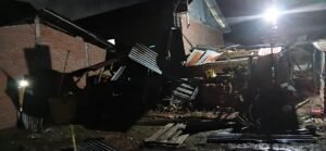 Bhabinkamtibmas Kelurahan Takkalala Sigap Bantu Warganya Karena Rumah&hellip;