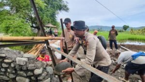 Brimob Batalyon C Pelopor Turun Bantu Pembangunan Jembatan&hellip;