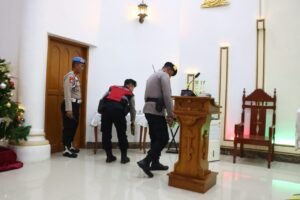 Sterilisasi Gereja, Jaga Keamanan Saat Pelaksanaan Ibadah Umat&hellip;