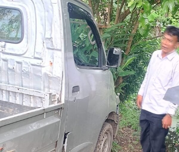 Mobil Pick Up Rusak di Lorong Lembaga Palopo,…