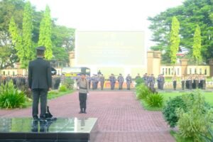 Wakapolda Sulsel Pimpin Upacara Penganugerahan Satyalancana Pengabdian Personel&hellip;