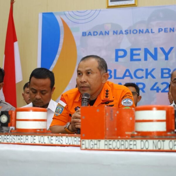 Kapolda Sulsel Hadiri Penyerahan Black Box Pesawat ATR&hellip;