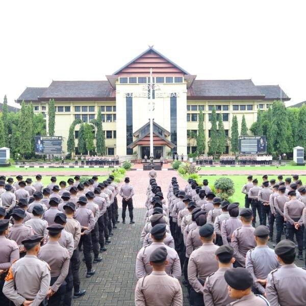 Kapolda Sulsel Pimpin Apel Gabungan Personel Polda Sulsel,&hellip;