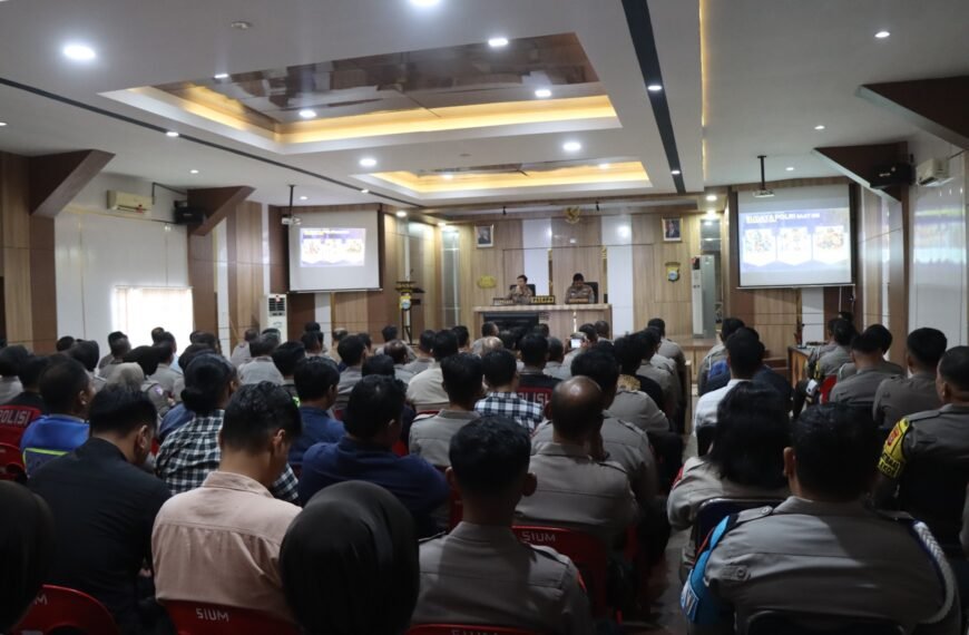 Pengarahan Kapolres Palopo Kepada Personilnya: Jaga Marwah Polri