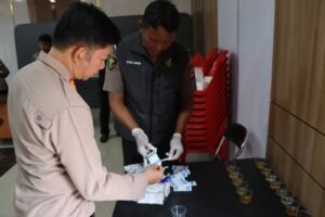 Mendadak, Kapolres Palopo Riksa Urine Personilnya Secara Random&hellip;