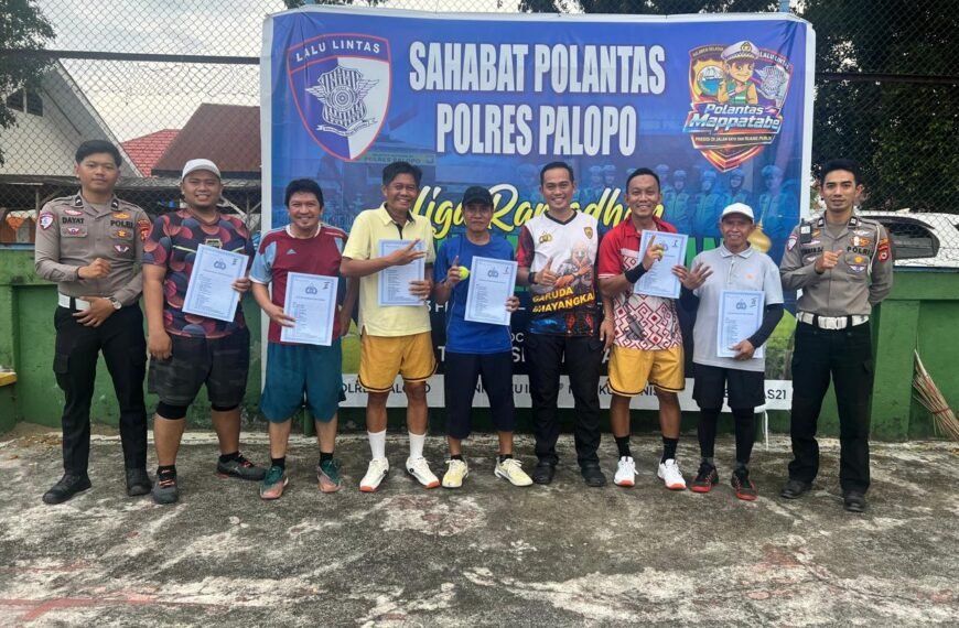 Ini Pemenang Liga Ramadhan Tennis Lapangan Sahabat Polantas Polres Palopo !