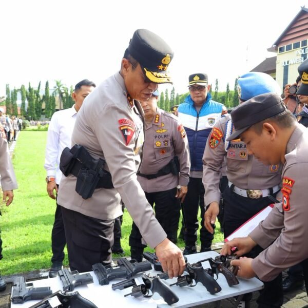 Kapolda Sulsel Pimpin Apel Pengecekan Senjata Api Serentak…